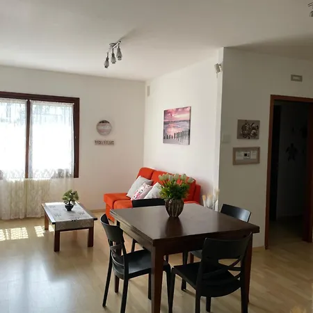 Apartmán First Line House *